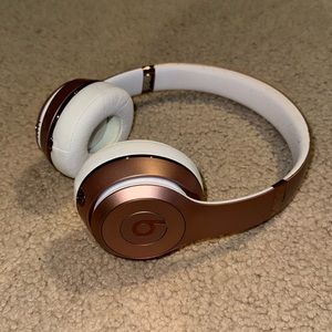 Beats by Dr. Dre Solo3 Rose Gold Bluetooth Headphones